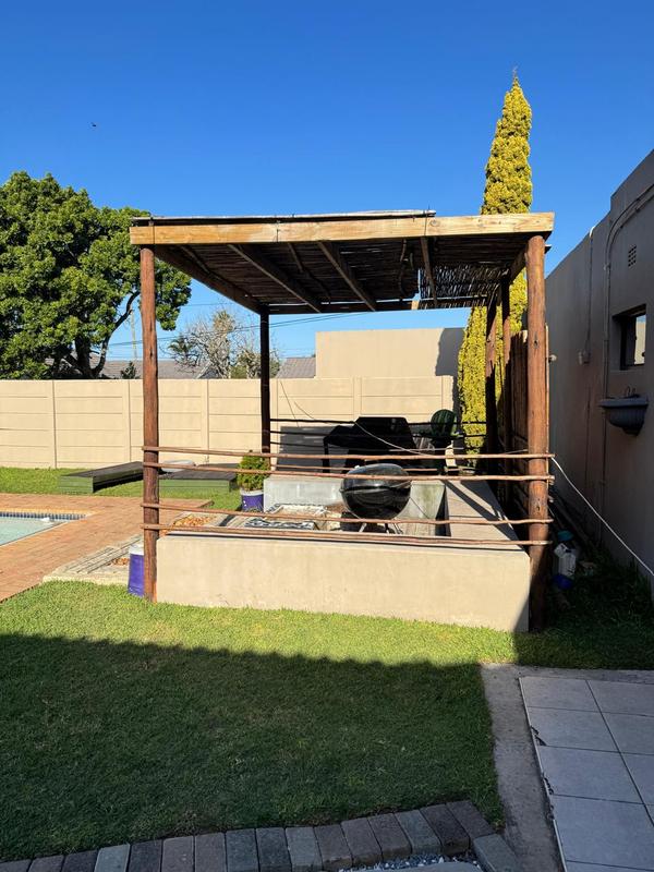 To Let 3 Bedroom Property for Rent in Gonubie Eastern Cape